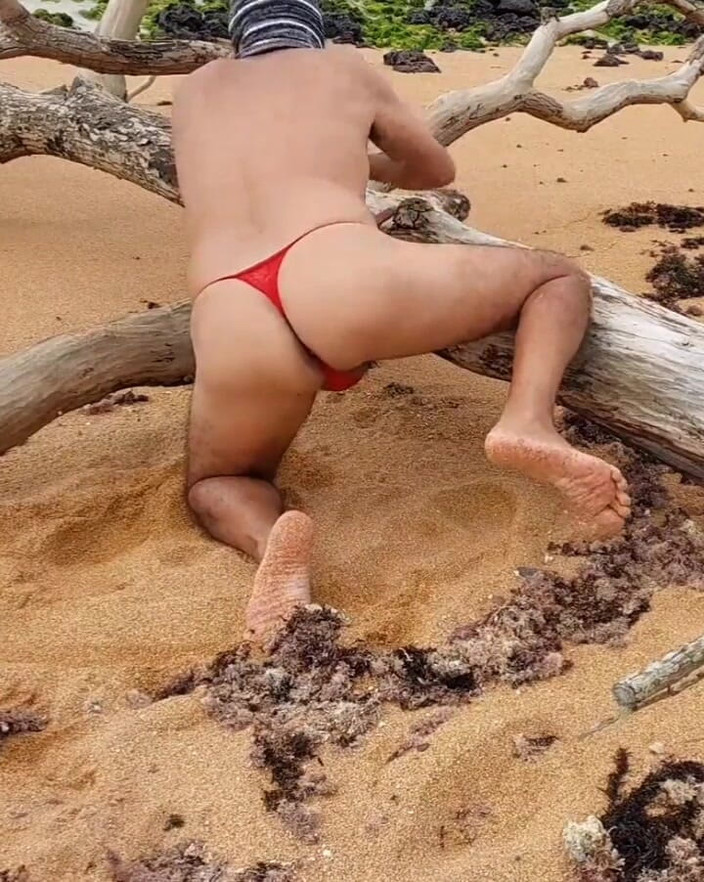 Ladysilvas: Ladysilva What a Hot Ass in Panties on the Beach