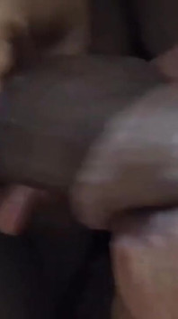 Stiefmutter nimmt stiefsohn-schwanz in den mund, sehr romantischer blowjob