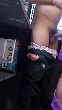 Bhabi Kitchen Me Kam Kar Rahi Thi Tab Devar Aya Aur Doggy Banake Choda