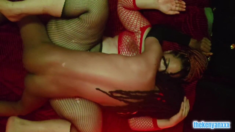 THEKENYANXXX: Sexe romantique en missionnaire avec quelques caresses profondes et lentes
