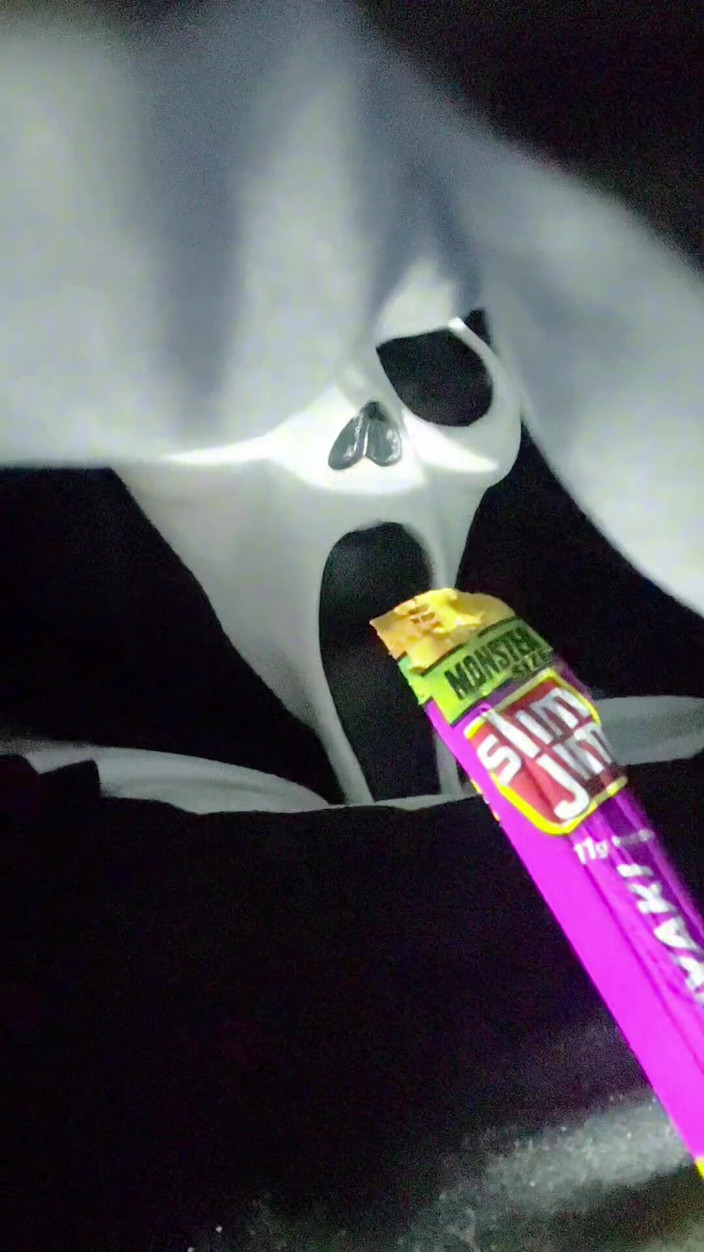 Anye Meshell: Hantu Turun Di Teater!