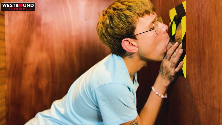 Latin Twinks: Лицо Marco Samuel, промокшее от спермы