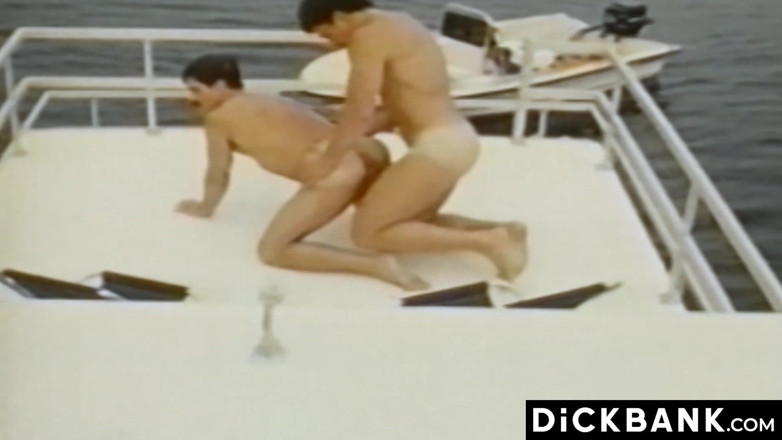 Dick bank: Kyle Hazard Shoves His Big Cock up to Rod Mitchell...