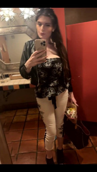 Date Night Outfits Are Cute