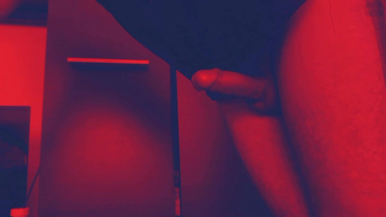 Closecoconut: A Man Exercise His Mastarbation Dildo