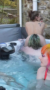 Jacuzzi de chicas!