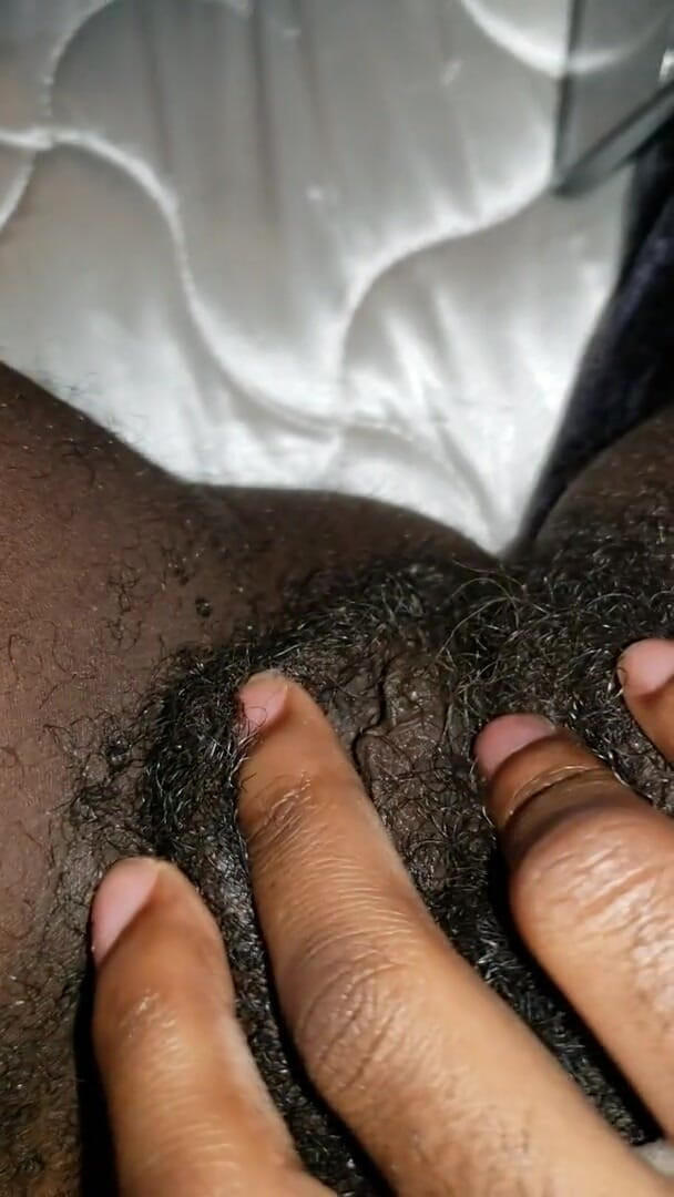 Roseblue2: Moaning pussy massage
