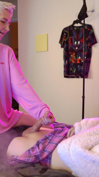 Branlette pour femboy avec de la fumée - V.3