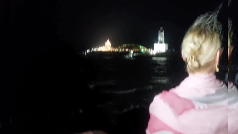 Selena701: Красивая Блондинка, Зрелая Жена Наслаждается Своим Днём