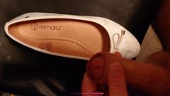 Carmen_Nylonjunge: Horny for Worn Ballerinas