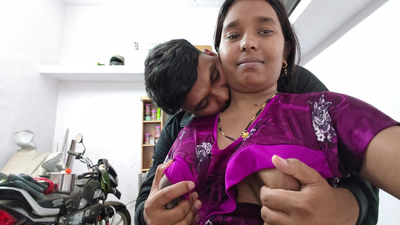 Premi pooja: Desi Bhabhi Aaur Padosi Ladka Dono Sex Kar Rahe He -...