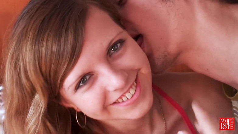 My 18 Teens: Jebana ciasna cipka i sperma w ustach