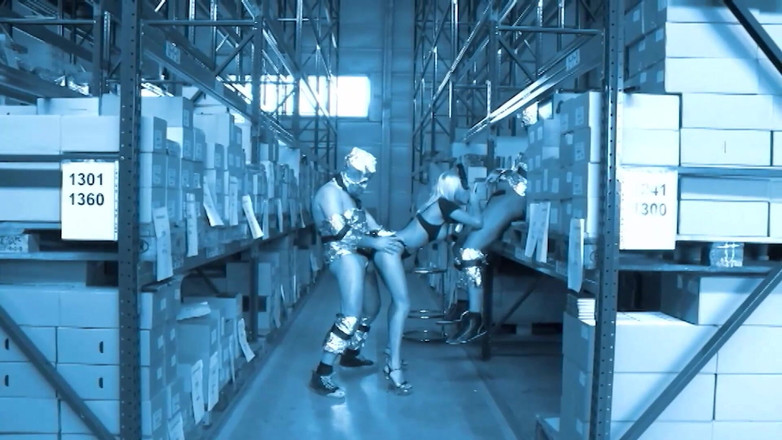 German BDSM MMV: Adegan penguasaan Jerman - blonde dalam gear fetish