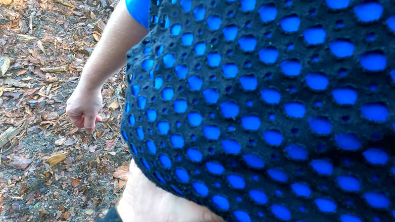 Bouncy Tits Action: Obrovské nahé kozy bušeny na poli