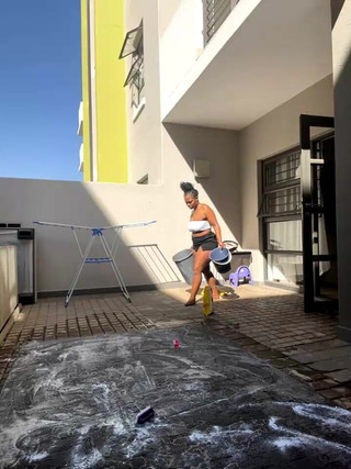 Perfect black ass: Jack off ke pantat besar kepala botakku, episode 1030