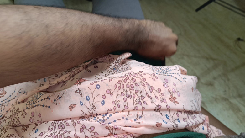 Laxi ammu: 主婦が楽しんでいる