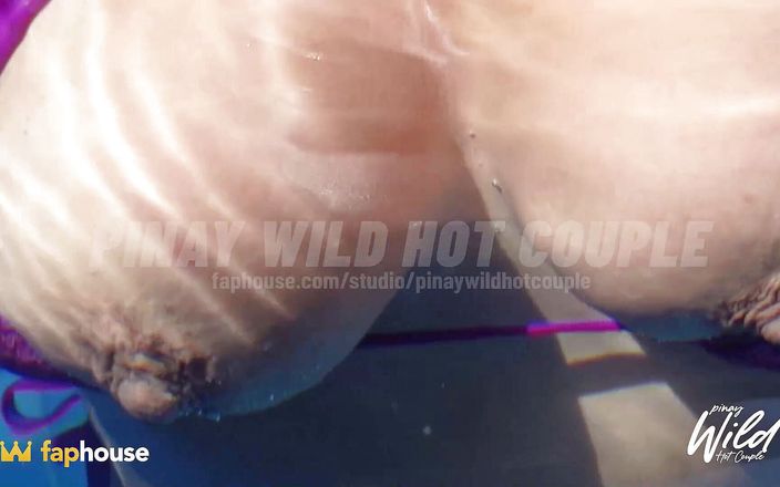 PinayWildHotCouple: Pinay büyük göğüslerini gösterirken havuzda yaz tatilinin tadını çıkarıyor