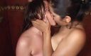 A Lesbian World: İki sevimli lezbiyen duşta sikişiyor