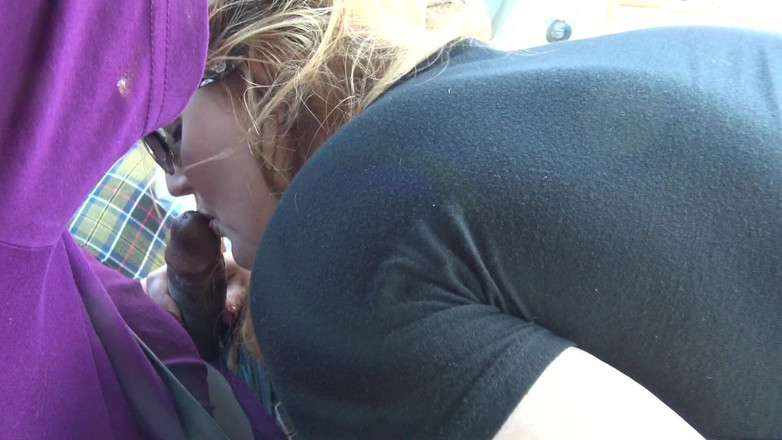 Shaundam: Grande pau preto no banco de trás rapidinha