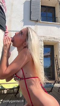 Hij neukt mijn mond in de jacuzzi, Polly Gardel pornoactrice