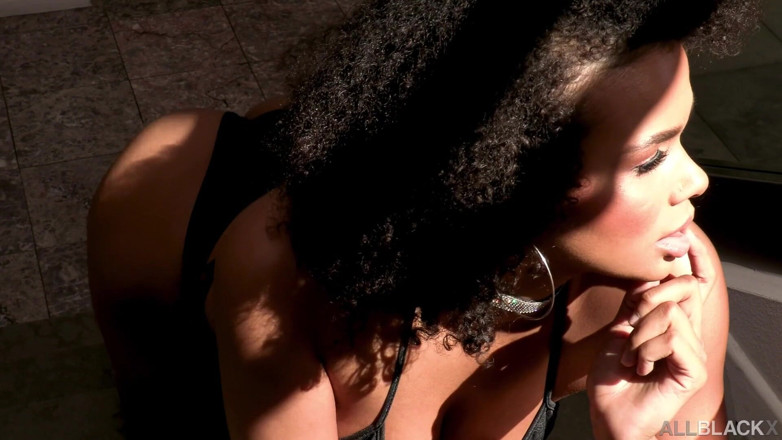 All Black X: AllBlackX - Sultry Alina Ali leva tudo o que bbc tem...