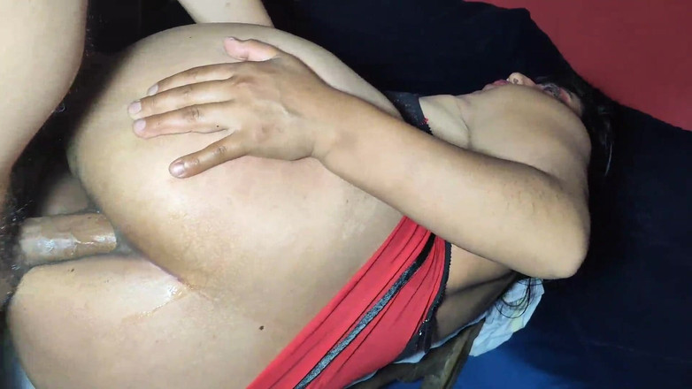 Karla love: エロティックなパジャマ姿のカーラがお尻に突き刺さる