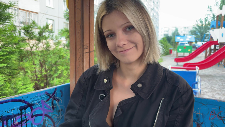 Vasya Sylvia: Masturbation and Pissing in a Common Place