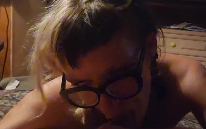 Kurse: Preggo PAWG Sucking Some D