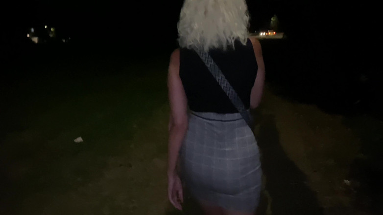 MartinsMrsMilf: Gaun miniku dientot semalam sperma malam-malam!