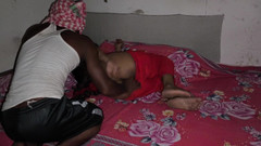 SAFI TV: Teyzeme sarıldım ve onu götten sikmeye başladım