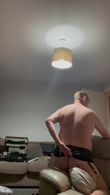 Ancient456: ストッキングを履くのが大好き