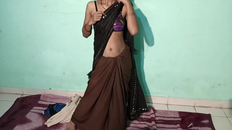 Raniki chut: Bhabhi kampung India mengambil zakar besar saya berkongkek