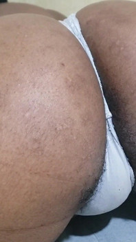 Bundas Redondas E Belezas Grandes - Mostrando Corpo Curvilíneo, Confiança Natural, Vibrações Amadoras Reais