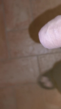 Buena paja en el jardín y mucho semen