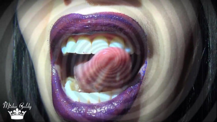 Goddess Misha Goldy: My Purple Magic Lips Making You Crazy