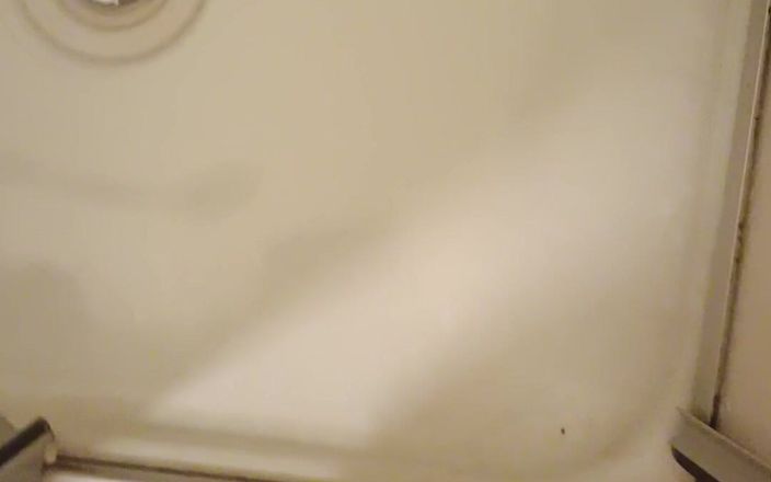 Ed Eden: Cumming Shower