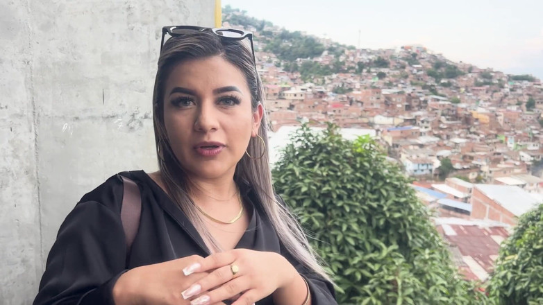 Naty Delgado: Fut și sug pula în aer liber celui mai bun prieten al...