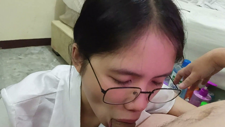 HiddenVibes69: Stepsister Sucked Dick Before Going to College