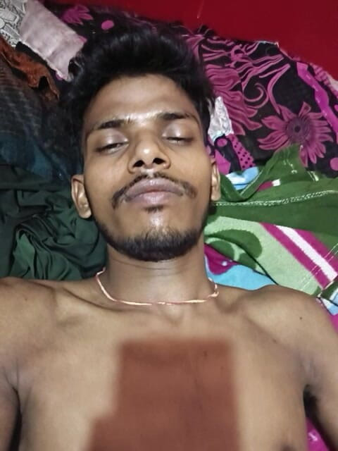 DevrajNishad234: Xxxx chicos indios