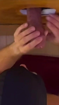 Můj heterosexuální přítel je na nic v gloryhole