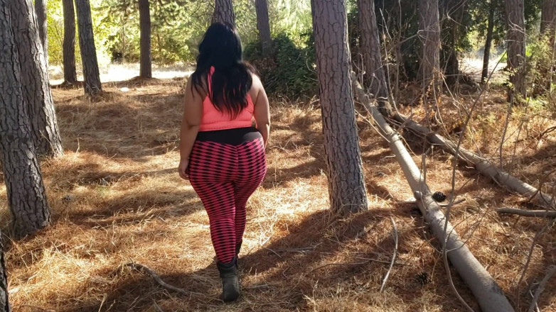 Riderqueen: Menunggang batu dalam hutan