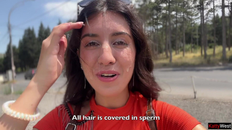 Katty West: 見知らぬ人とクレイジーなショットで茂みの中で公衆が彼女の顔に歩いて歩く