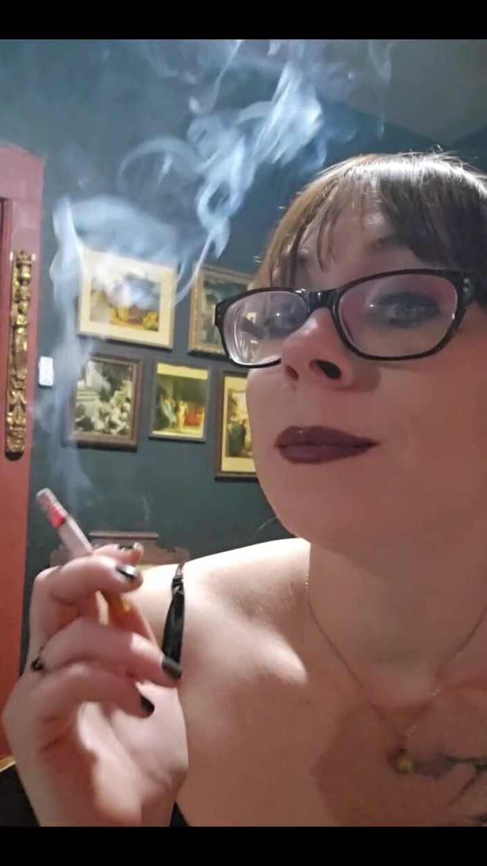 MistressThrope: Viendo los viernes por la noche