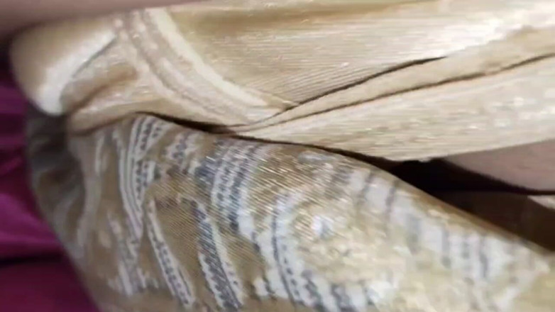 Desisexycpl123: Priya Bhabhi Fucked Hee Nighbour Boy