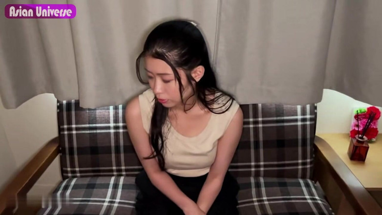 J-Girls Club: Istri seksi dengan besar yang pemalu lagi asik dientot habis-habisan...