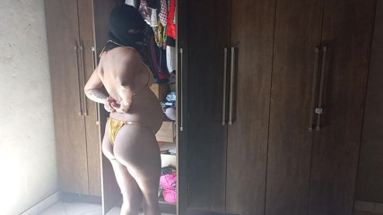 Beatriz De Jesus Silva: 次の動画で使う服、最も投票された服を選びます。パート2