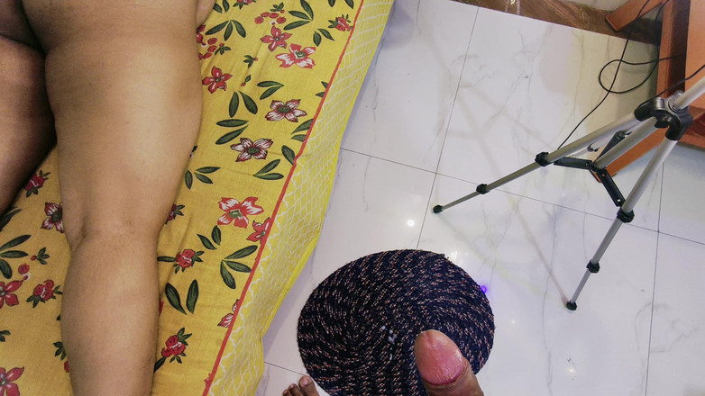 Hotty Mona: Sex s Desi Sexy Bhabhi. Je velmi žhavá a sexy