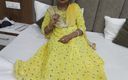 Saara Bhabhi: La matrigna indiana e l&amp;#039;amore illecito del figliastro, si è sbarzzato...