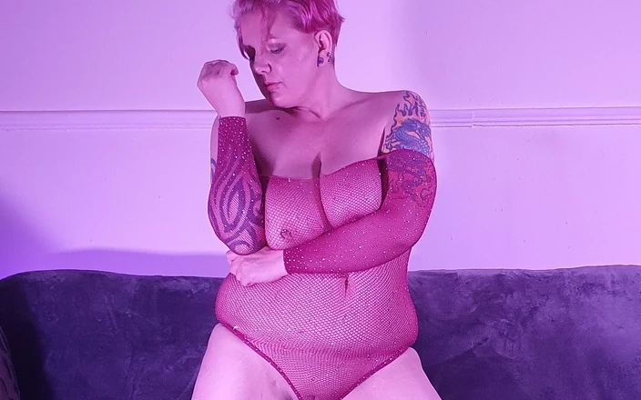 Insatiableme: Kay Cum so Hard She Cant Walk!