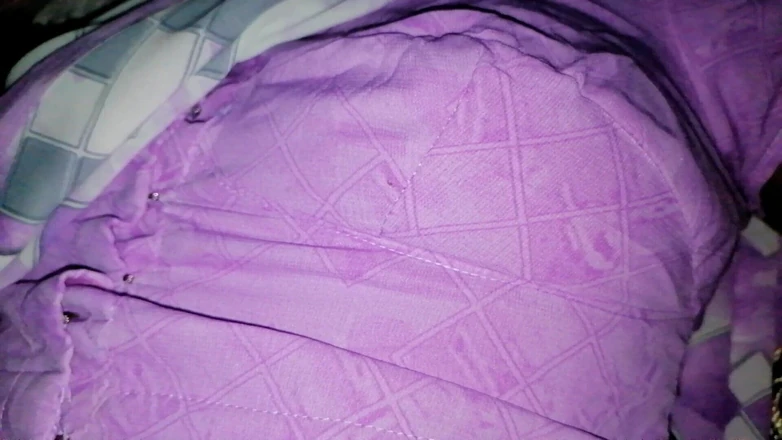 Sweety In Bed: Indian Beautiful Night Hooked Girl Best Pussy Fucking with Voice...